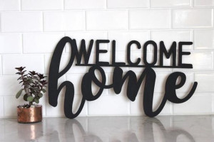 ديكور جدار من الخشب الأسود "Welcome Home"-35cm